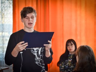 Spotkanie z poezją w szkolnej bibliotece