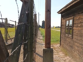 Wyjazd na Pokazy Fizyczne i zwiedzanie Narodowego Muzeum na Majdanku