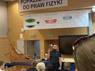 Wyjazd na Pokazy Fizyczne i zwiedzanie Narodowego Muzeum na Majdanku