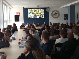 Spotkanie z kolędami i tradycjami świątecznymi różnych krajów