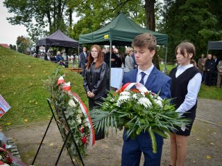 „Bo nie wszystkim pomógł los wrócić…”