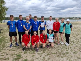 Sztafety dziewcząt i chłopców z awansem!