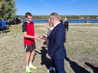 Awans sztafet dziewcząt i chłopców na Licealiadę Wojewódzką!