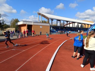 Reprezentacja dziewcząt i chłopców w Finale Wojewódzkiej Licealiady w Lidze Lekkoatletcznej