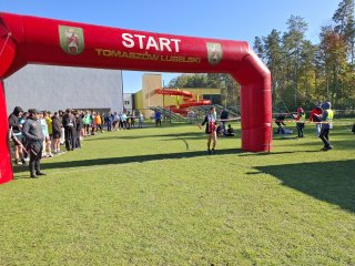 Złota sztafeta! Dziewczęta z ZSBiO najlepsze w województwie!!!