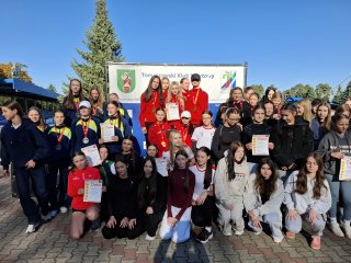 Złota sztafeta! Dziewczęta z ZSBiO najlepsze w województwie!!!