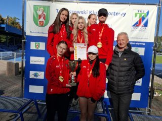 Złota sztafeta! Dziewczęta z ZSBiO najlepsze w województwie!!!