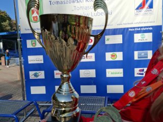 Złota sztafeta! Dziewczęta z ZSBiO najlepsze w województwie!!!