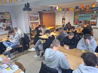 Projekt "Młodzi mają MOC" – uczniowie IV B TB/ZSBiO w akcji!