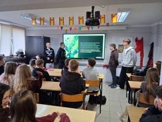 Projekt "Młodzi mają MOC" – uczniowie IV B TB/ZSBiO w akcji!