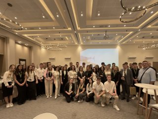 Uczniowie ZSBiO z wizytą u dewelopera Sobha Realty w Dubaju!