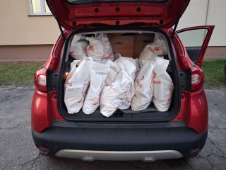 Św. Mikołaj z prezentami  w Domu Dziecka w Zwierzyńcu 